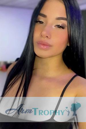 214134 - Paola Age: 25 - Colombia