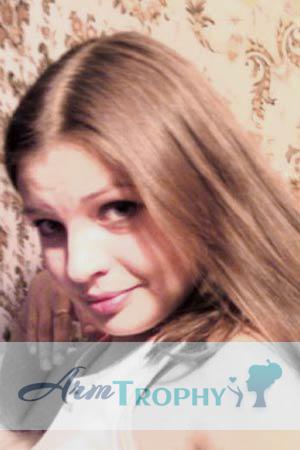 104987 - Anastasia Age: 35 - Russia