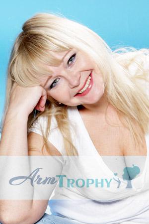 105919 - Olga Age: 46 - Russia