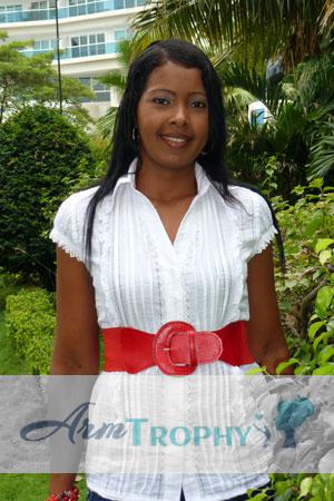 124000 - Digna Rosa Age: 46 - Colombia