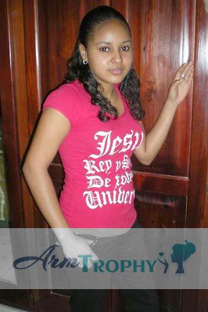 124022 - Maria Age: 34 - Dominican Republic