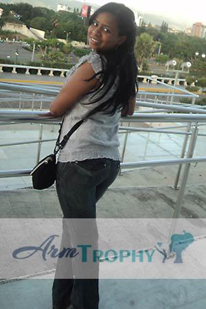 126674 - Yanira Age: 38 - Dominican Republic