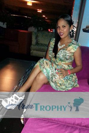 139164 - Luisa Age: 33 - Dominican Republic