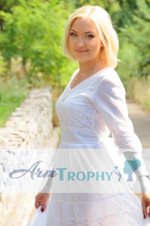 143222 - Ekaterina Age: 35 - Ukraine