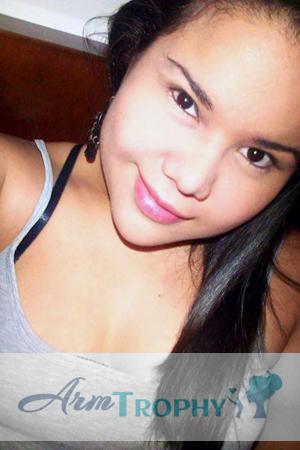 144437 - Daniela Age: 32 - Colombia