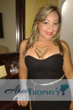 153283 - Jenifer Age: 45 - Colombia