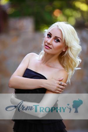 156848 - Elena Age: 32 - Ukraine