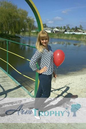 157086 - Ekaterina Age: 35 - Ukraine