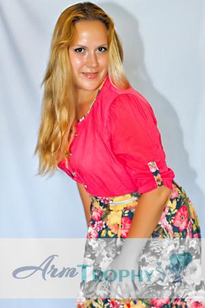 157102 - Elena Age: 31 - Ukraine
