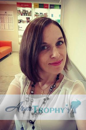 157305 - Renata Age: 39 - Russia