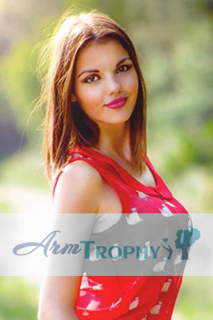 163498 - Alina Age: 34 - Ukraine