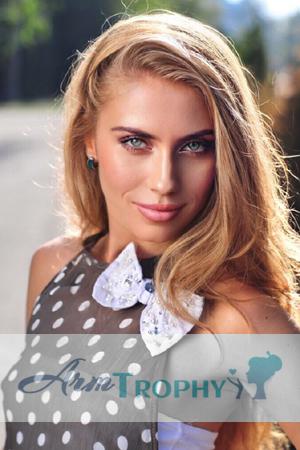 163745 - Anzhelika Age: 38 - Ukraine