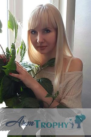 164690 - Yana Age: 42 - Ukraine