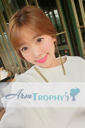 166112 - YanHua Age: 37 - China