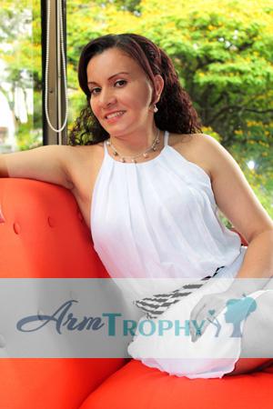 171063 - Sonia Arely Age: 48 - Colombia