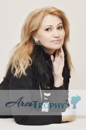 172584 - Svetlana Age: 48 - Russia