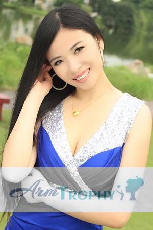 173825 - Youqiong Age: 35 - China