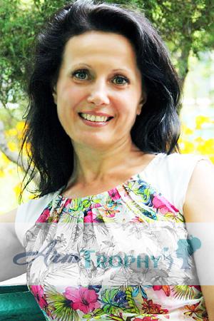 176142 - Larisa Age: 52 - Ukraine