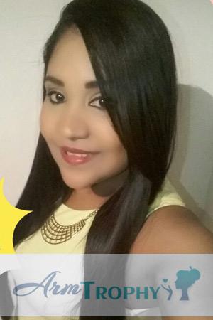 176261 - Joselin Age: 33 - Colombia