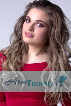 179121 - Nina Age: 27 - Ukraine