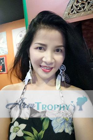 182328 - Pimpetch Age: 45 - Thailand