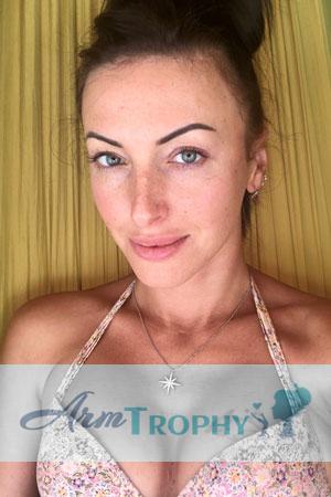 182492 - Iryna Age: 38 - Ukraine