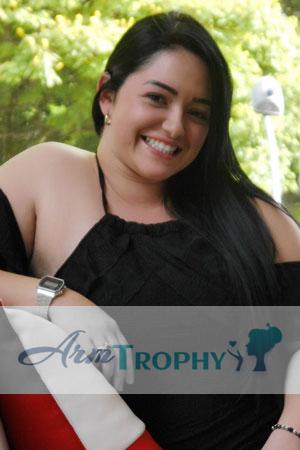182535 - Katherine Age: 33 - Colombia