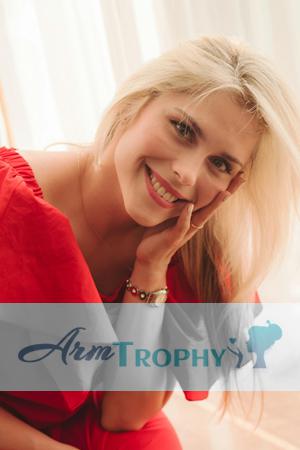 182854 - Eugenia Age: 35 - Ukraine
