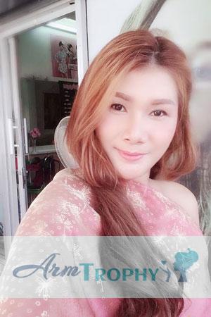 183458 - Jiratchaya Age: 33 - Thailand