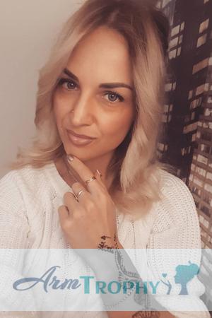 184509 - Julia Age: 38 - Russia