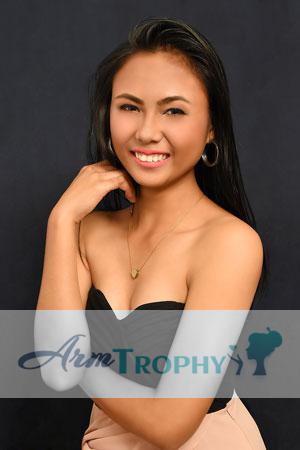 185736 - Ronalyn Age: 21 - Philippines