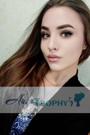 185901 - Maryna Age: 26 - Ukraine