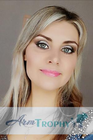 185907 - Oksana Age: 40 - Ukraine