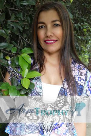 185965 - Luz Enith Age: 55 - Colombia
