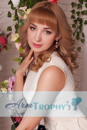 186208 - Elena Age: 35 - Ukraine