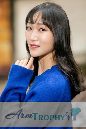 187231 - Qinyi Age: 23 - China