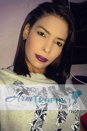 187604 - Jennifer Age: 32 - Colombia