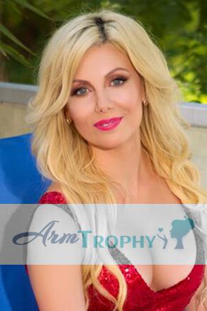 187711 - Viktoriya Age: 44 - Ukraine