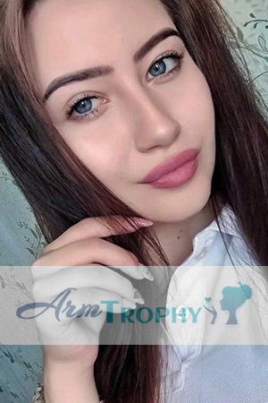 189437 - Alina Age: 23 - Ukraine