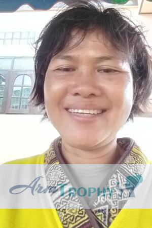 190299 - Nitchakan Age: 56 - Thailand