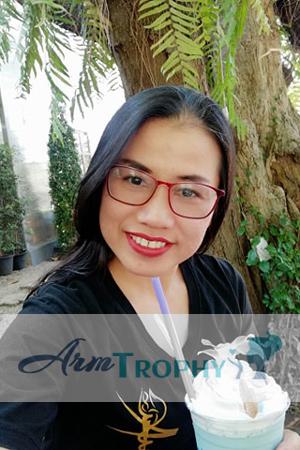 193164 - Chalita Age: 50 - Thailand