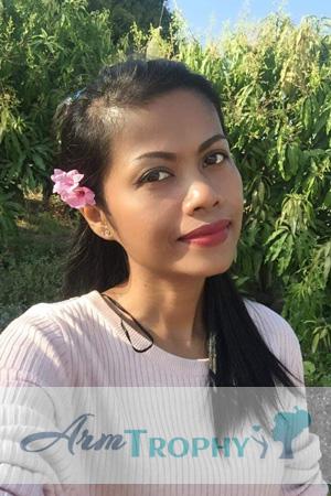 194544 - Kanokporn Age: 43 - Thailand