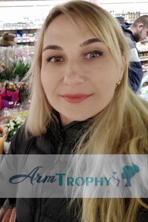 196030 - Katerina Age: 43 - Ukraine