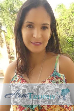 197538 - Patricia Age: 39 - Colombia