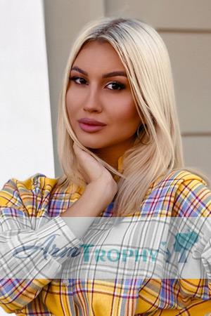 197953 - Veronika Age: 21 - Russia