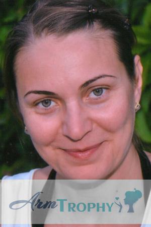 198285 - Anastasiya Age: 44 - Ukraine