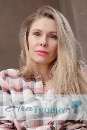 198297 - Tatiana Age: 39 - Russia