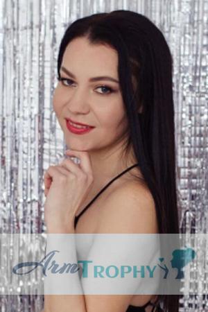 199370 - Elena Age: 35 - Ukraine