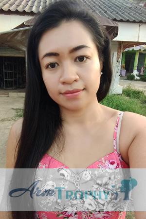 199409 - Wisuttida Age: 36 - Thailand