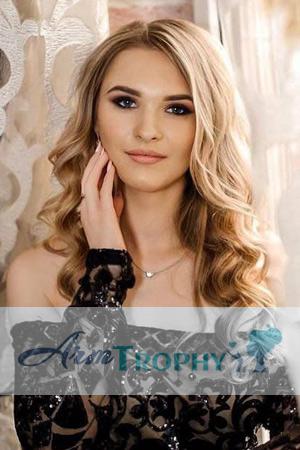 202765 - Yuliya Age: 18 - Russia